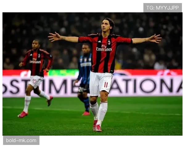 伊布展现硬核身体对抗，助力球队逆转获胜