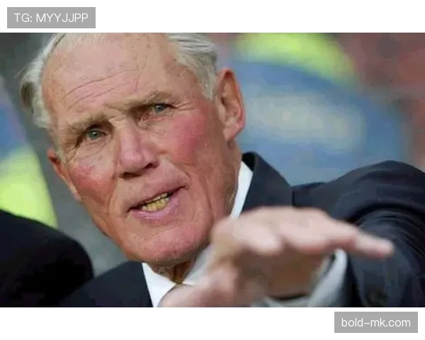 克鲁伊夫与米歇尔斯:战术革命双星再闪耀,重塑现代足球基因 克鲁伊夫与米歇尔斯:战术革命双星再闪耀,重塑现代足球基因