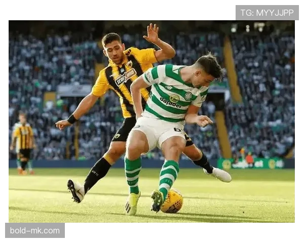 乌德勒支锋线持续爆发 连场破门助推球队积分稳步攀升 乌德勒支锋线持续爆发 连场破门助推球队积分稳步攀升