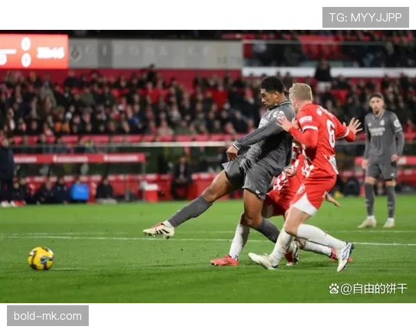 佩德里与贝林厄姆中场对决：技术细腻度与节奏掌控力差距解析